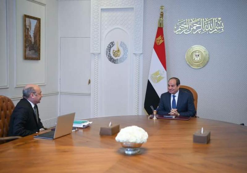 الرئيس السيسي يتابع مع وزير العدل تطورات الانتهاء من صياغة مشروعات القوانين المتعلقة بالأسرة