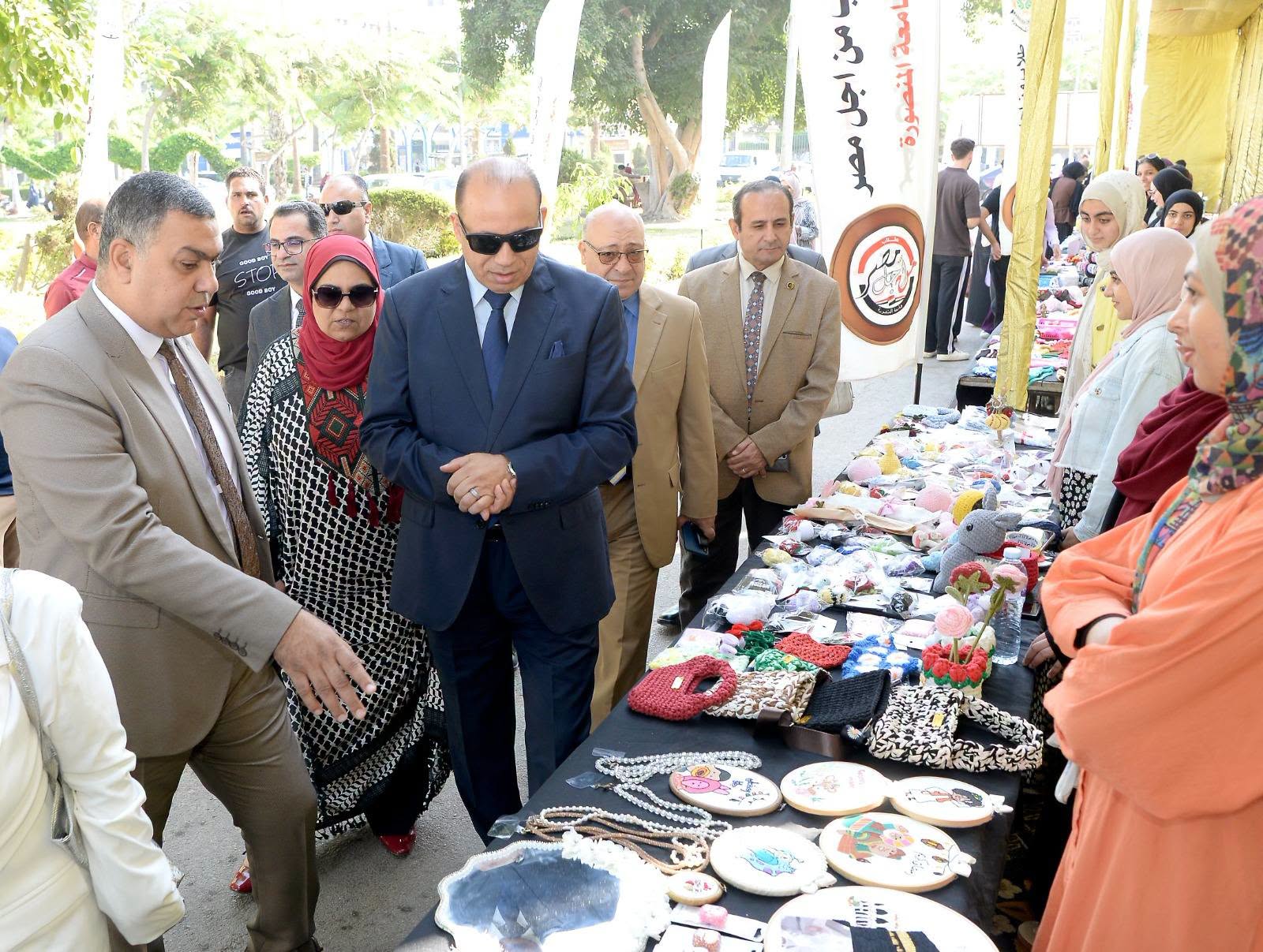 100 طالب و5 آلاف منتج في النسخة الثالثة من بازار جامعتي بجامعة المنصورة